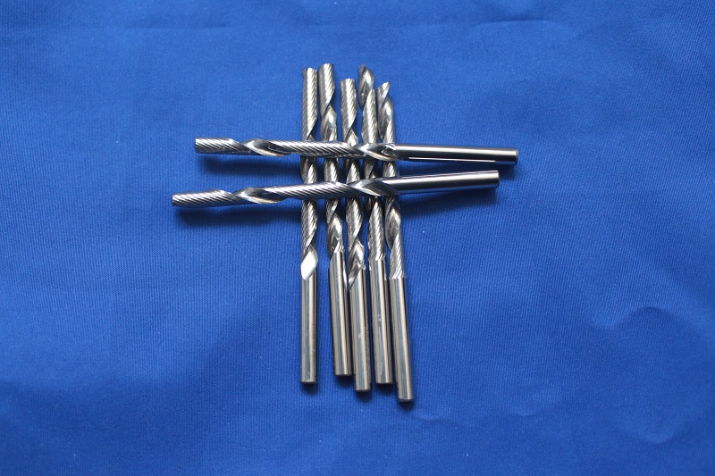 金属雕刻机刀具材料的几大性能